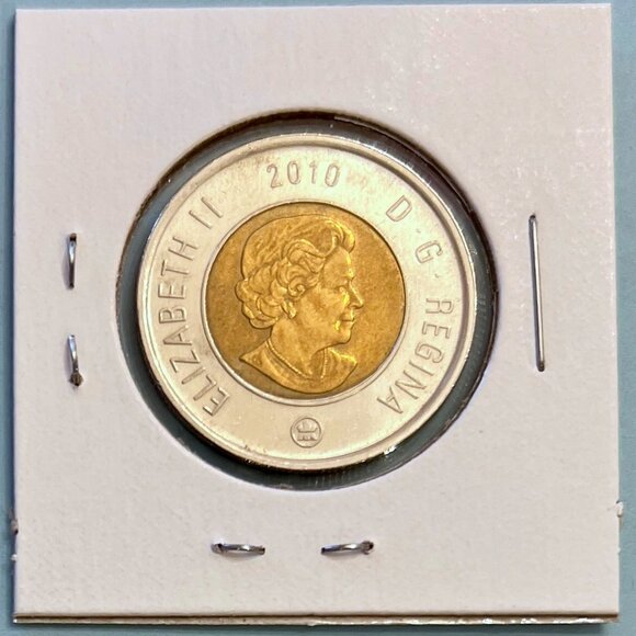 Canada 2010 Extraordinary Set of 3 x $2 Toonies! - Picture 11 of 16